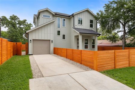 New construction Single-Family house 1702 Pennsylvania Ave, Austin, TX 78702 null- photo 0