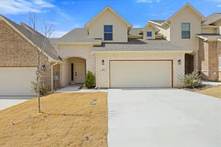 New construction Townhouse house 254 Legacy Blvd, Weatherford, TX 76085 null- photo 0 0