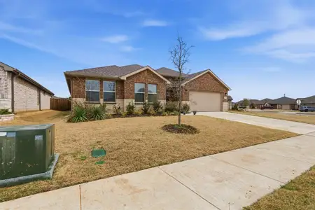 New construction Single-Family house 333 Alice Harney Rd, Burleson, TX 76028 - image