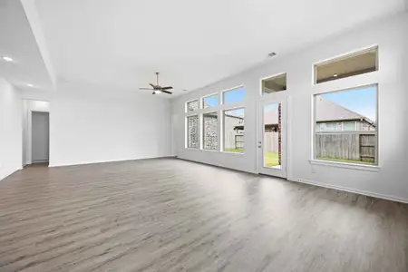 New construction Single-Family house 2806 Ametrine Dr, Rosharon, TX 77583 plan Augusta - image 19