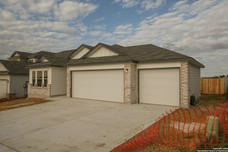 New construction Single-Family house 2828 Whiskey Pass, Seguin, TX 78155 Freestone- photo 14 14