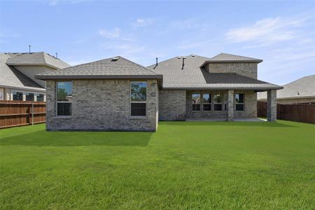 New construction Single-Family house 221 Redford Ln, Forney, TX 75126 Radcliffe- photo 25 25