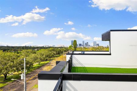 New construction Townhouse house 2104 4Th St S, St. Petersburg, FL 33705 - image