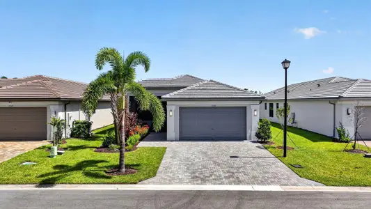 New construction Single-Family house 11550 Sw Oceanfront Ct, Port St. Lucie, FL 34987 - image