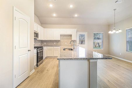 New construction Single-Family house 212 Forest Park Dr, West Columbia, TX 77486 plan Duval - image 9