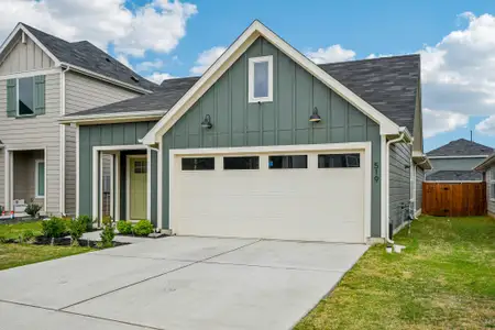 New construction Single-Family house 519 Sandringham Lp, Kyle, TX 78640 - image