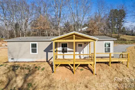 New construction Single-Family house 77 Geiranger Dr, Clyde, NC 28721 - image