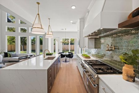 New construction Single-Family house 1749 Parana Dr, Houston, TX 77080 - image 10