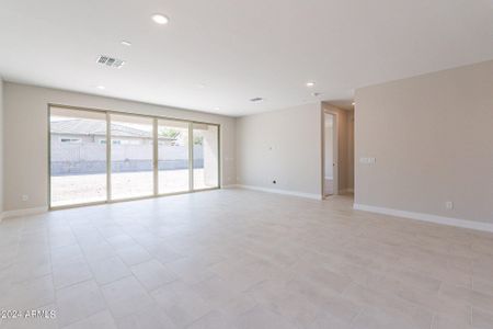 New construction Single-Family house 12896 N Founders Park Boulevard, Surprise, AZ 85379 - photo 5 5