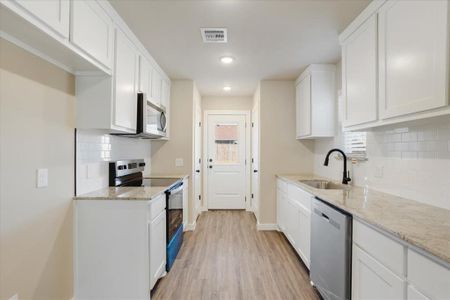 New construction Single-Family house 2385 Miller St, Denison, TX 75020 plan The Dales - image 7