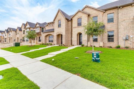 New construction Townhouse house 1937 Ethereal Ln, Waxahachie, TX 76065 null- photo 2 2