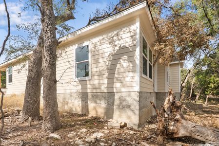 New construction Single-Family house 849 Tee, Spring Branch, TX 78070 - image