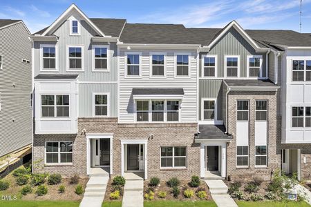 New construction Townhouse house 372 Chesapeake Commons St, Unit 131, Garner, NC 27529 - image