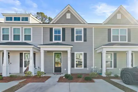 New construction Townhouse house 511 Green Fern Dr Hwy, Unit 62, Summerville, SC 29483 - image