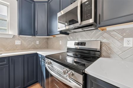 New construction Single-Family house 10722 Sky Creek Ln, Beasley, TX 77417 - image 16