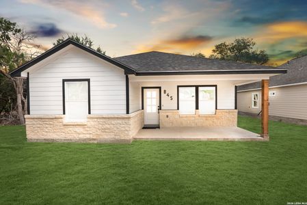 New construction Single-Family house 845 Tee Dr, Spring Branch, TX 78070 - image