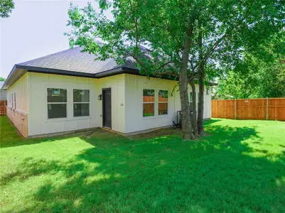 New construction Single-Family house 4507 Metropolitan Ave, Dallas, TX 75210 - image