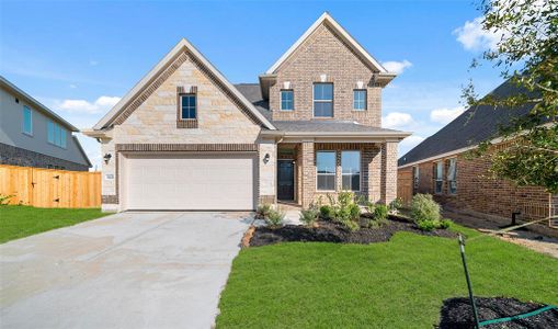 New construction Single-Family house 3626 Cardinal Pointe Drive, Angleton, TX 77515 - photo 0 0