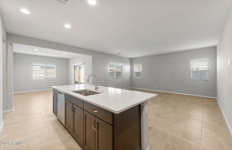 New construction Single-Family house 17798 W Encinas Ln, Goodyear, AZ 85338 Acerra- photo 5 5