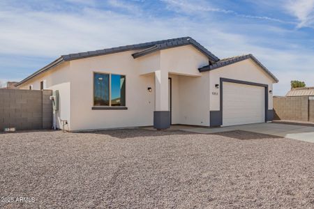 New construction Single-Family house 9051 W Magnum Dr, Arizona City, AZ 85123 null- photo 2 2