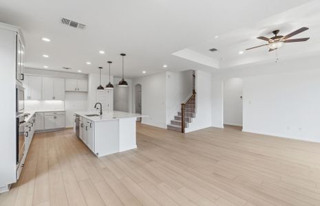 New construction Single-Family house 6917 Cliff Rose Dr, Spicewood, TX 78669 plan Caldwell - image 17