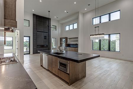 New construction Single-Family house 101 Manciano Dr, Horseshoe Bay, TX 78657 - image 11