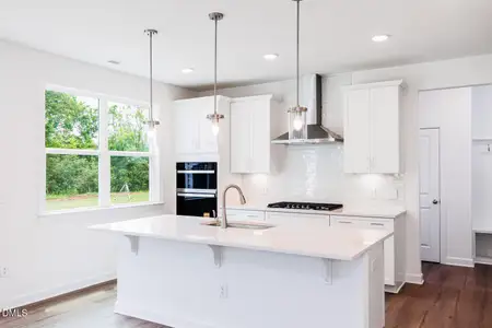 New construction Single-Family house 5112 Boylston Dr, Fuquay Varina, NC 27526 plan Lassen - image 8