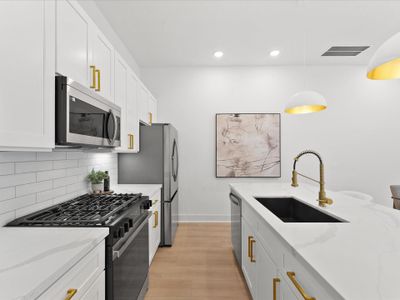 New construction Single-Family house 253 De Boll St, Houston, TX 77022 - image 18
