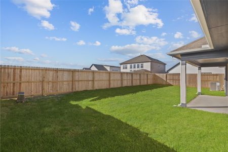 New construction Single-Family house 3222 Emerald Hills Dr, Angleton, TX 77515 - image 4