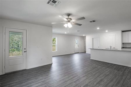 New construction Townhouse house 571 Bay Leaf Dr, Poinciana, FL 34759 Glades- photo 8 8