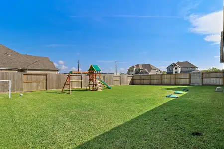 New construction Single-Family house 11615 E Wood Dr, Baytown, TX 77523 - image