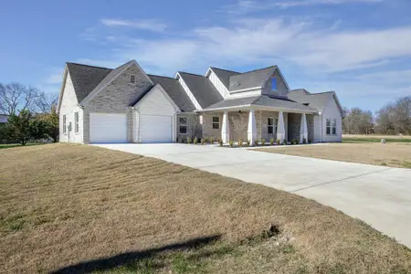 New construction Single-Family house 2378 County Rd 1112, Farmersville, TX 75442 - image