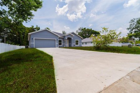 New construction Single-Family house 912 Lacey Oaks Circle Ne, Kissimmee, FL 34744 - photo 0