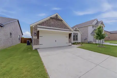 New construction Single-Family house 3502 Helena St, Gainesville, TX 76240 plan Cascade II - image