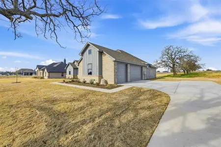 New construction Single-Family house 1973 Johnnie Dr, Springtown, TX 76082 - image