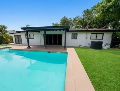 New construction Single-Family house 19700 Ne 11Th Pl, Miami, FL 33179 - image