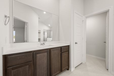 New construction Single-Family house 2637 River Bank Dr, Burleson, TX 76028 plan Dover - image 11