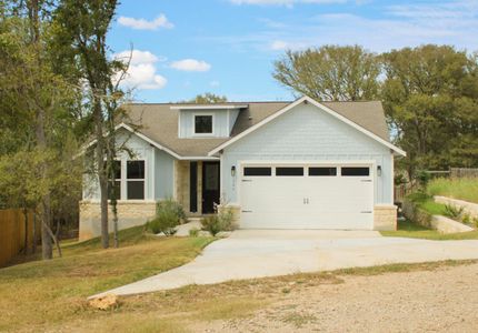 New construction Single-Family house 106 Halawa Ct, Bastrop, TX 78602 - image