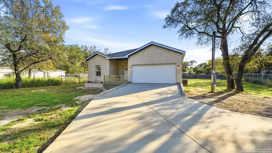New construction Single-Family house 4606 Lee Wy, Elmendorf, TX 78112 - image