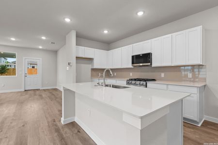 New construction Single-Family house 5631 Franklin Hls, San Antonio, TX 78073 plan Frederick - 2260 - image 10