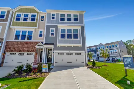 New construction Townhouse house 2708 Hunter Woods Dr, Apex, NC 27502 plan Buckingham - image