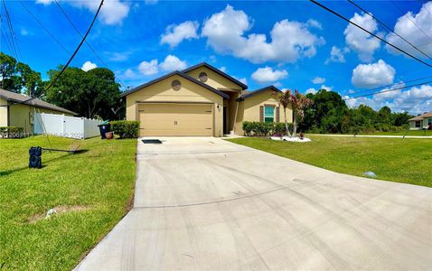New construction Single-Family house 3902 Sw Brunswick St, Port St. Lucie, FL 34953 - image