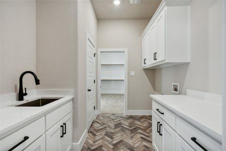 New construction Single-Family house 1000 Parker Meadows Drive, Weatherford, TX 76088 - photo 21 21