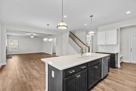 New construction Single-Family house 804 Challenger Ln, Knightdale, NC 27545 plan Redbud - image