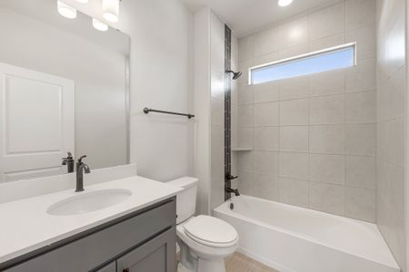 New construction Townhouse house 12831 Pine Ridge Trl, Rowlett, TX 75089 plan Waterview - image 17