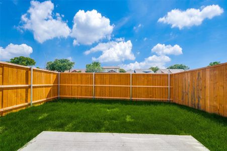 New construction Townhouse house 5621 Woodlands Drive, The Colony, TX 75056 Nassau B- photo 12 12