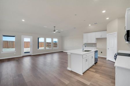 New construction Single-Family house 4207 Pigeon Dr, Sherman, TX 75092 plan The Amherst - image 9