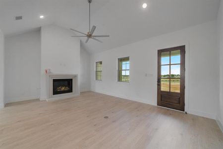 New construction Single-Family house 417 Caprock St, Reno, TX 76020 Shelby- photo 6 6