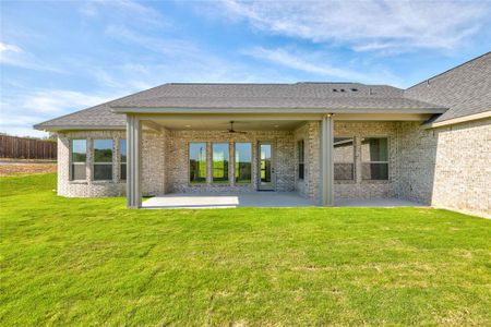 New construction Single-Family house 3005 Parker Meadows Court, Weatherford, TX 76088 - photo 38 38