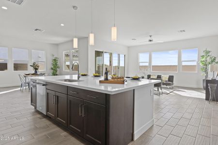 Kitchen Island/Breakfast Bar